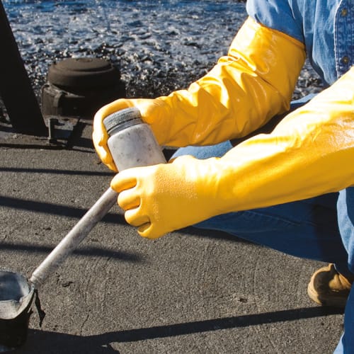 Globus Group | Showa 772 Chemical Handling Gloves | Globus Group