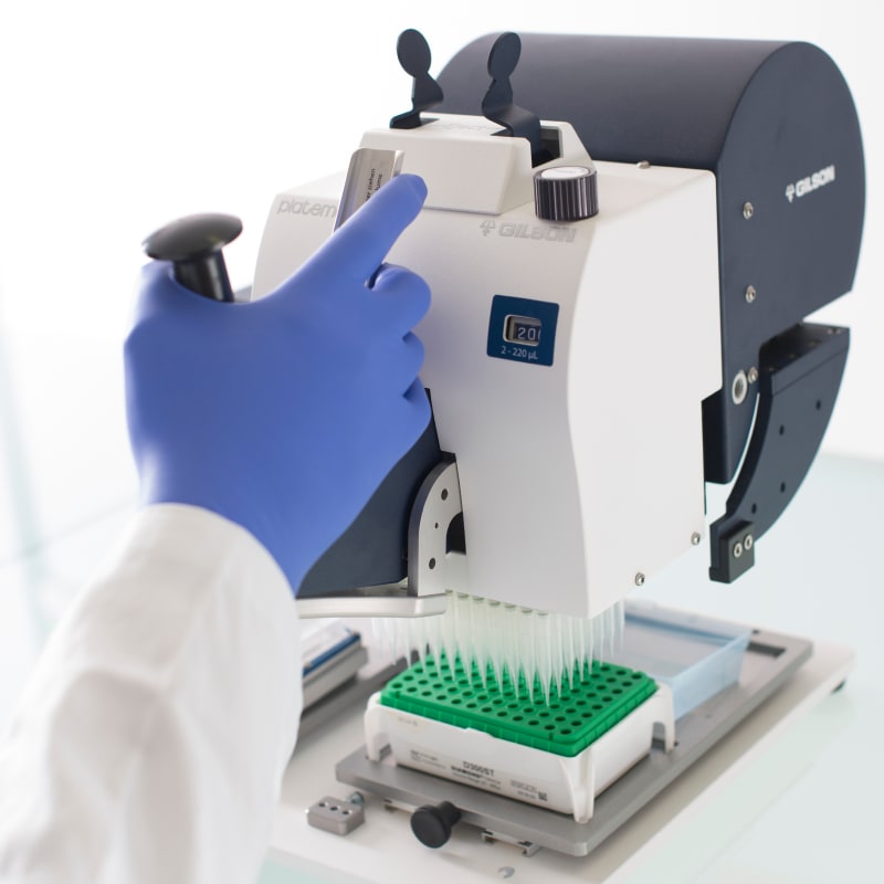 Globus Group | Showa 7585 Silicone Free Chemical Gloves | Globus Group