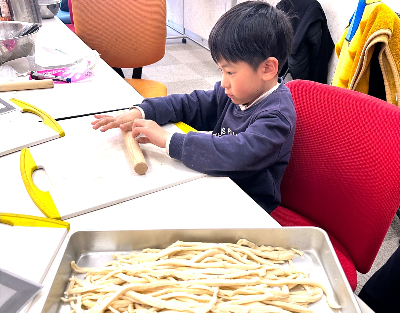 大自然の中での生活体験。自分で料理し考え、仲間と協力する長野英語キャンプ