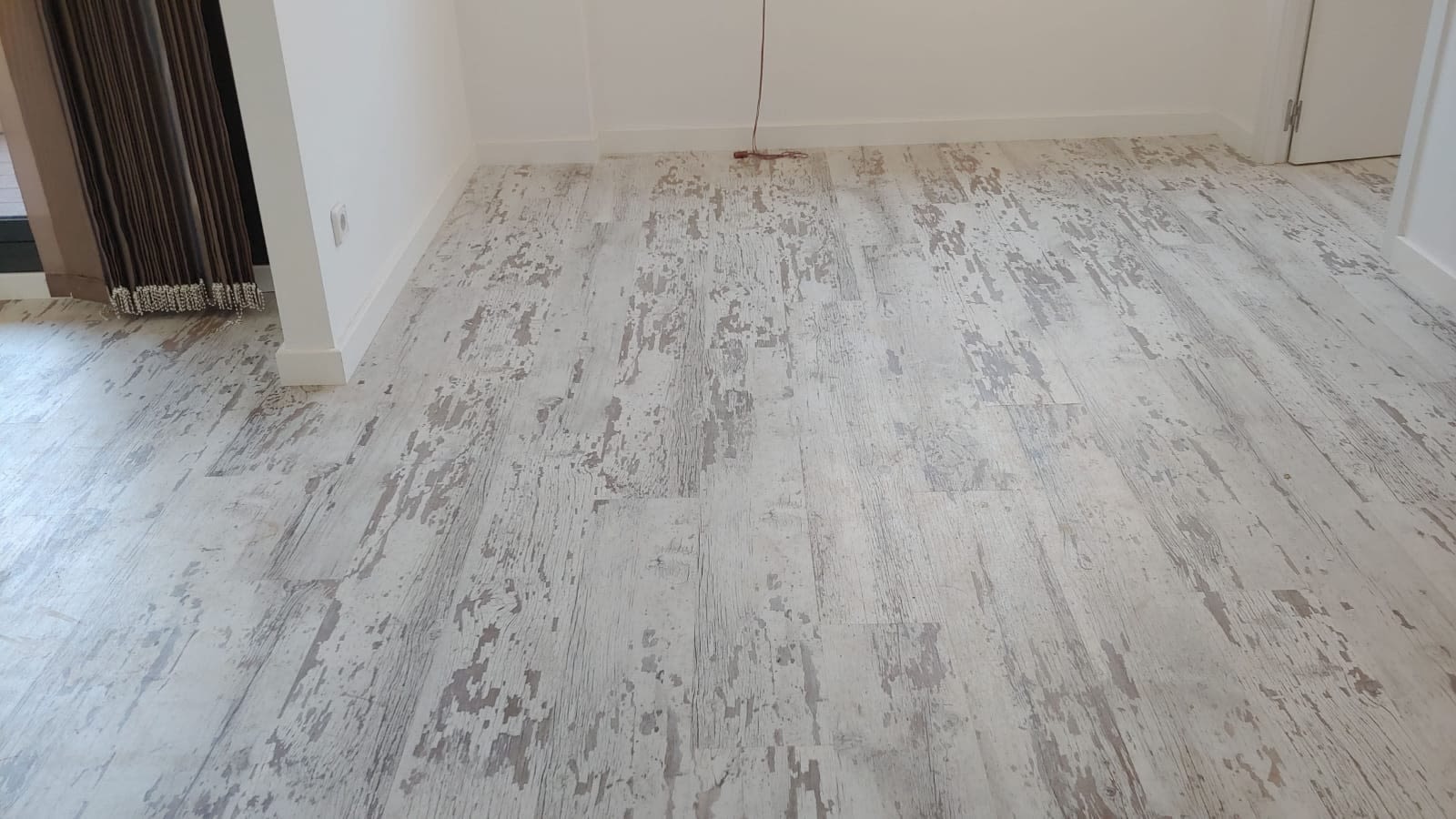 Instalación de suelos para locales