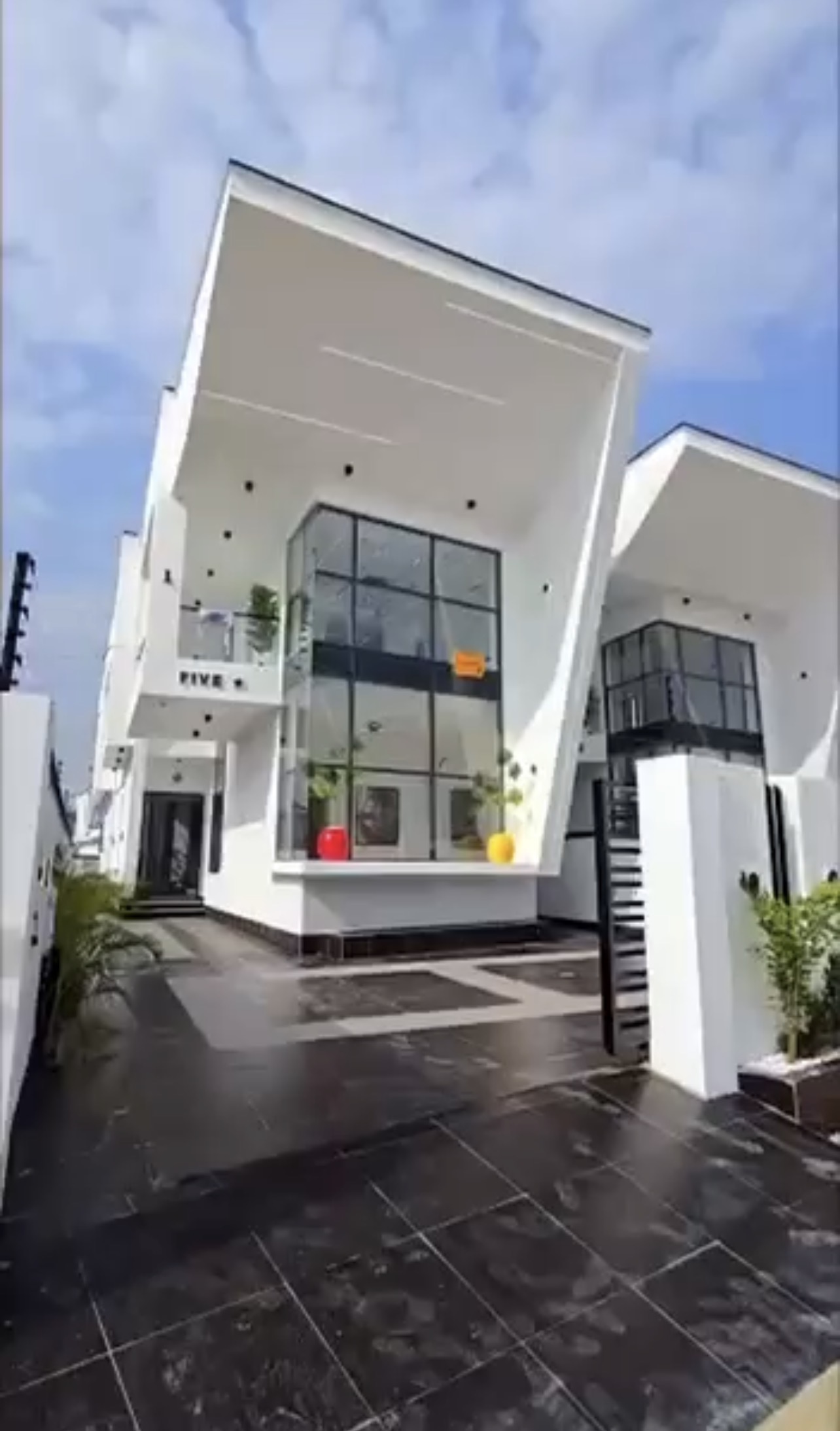 5-BEDROOM FULLY DETACHED DUPLEX FOR SALE IN LEKKI PALM CITY, LAGOS | ₦350M