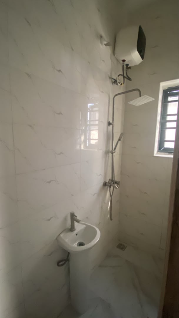 Luxury 2-Bedroom Apartment for Sale in Thomas Estate, Ajah