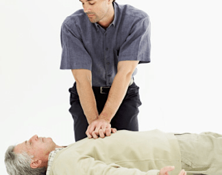 Premiers soins - Bases - International (First Aid - Basics - International French)