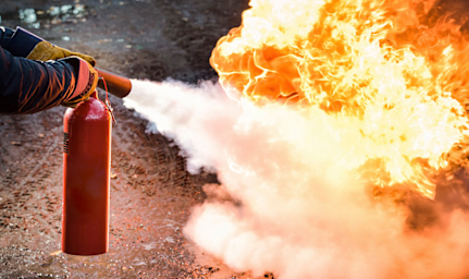 Fire Extinguisher Safety for Construction: Part 1 - Fight or Flee (US)