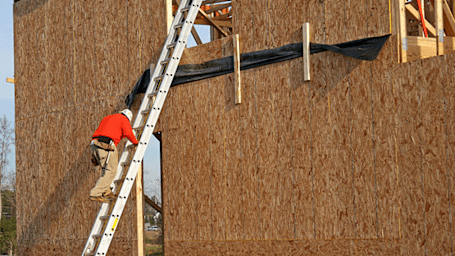 Ladder Safety for Construction: Setup and Use