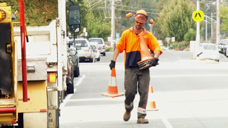 Outdoor Worker Safety - Risk Assessment and Hazard Control