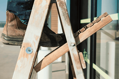 Equipment Safety Essentials (Part 1 of 5): Ladder Safety