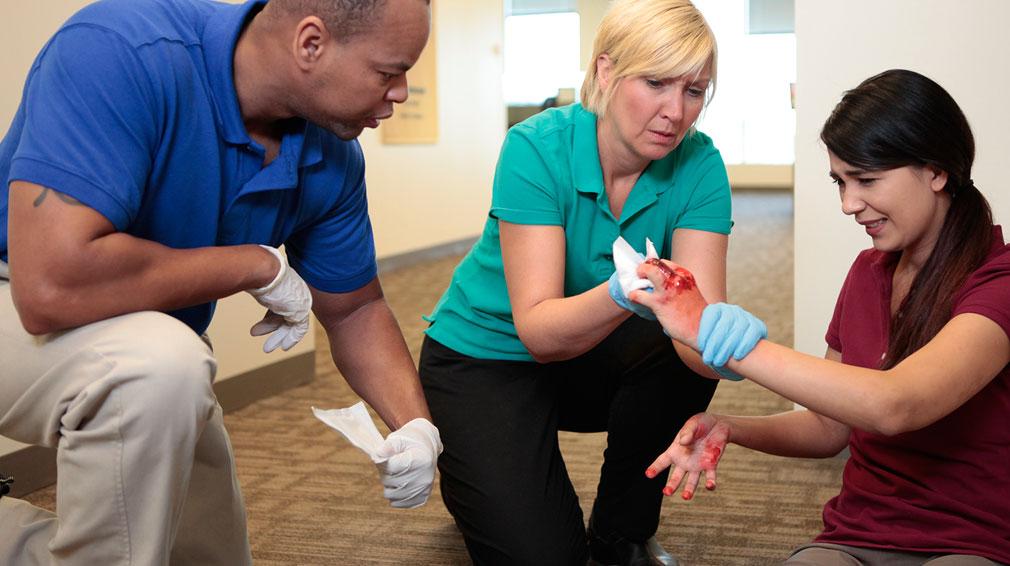 First Aid Module 04 Bleeding and Wound Care (US)
