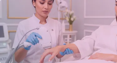 Package of 3 sessions for the area of ​​your choice with touch-ups for 195 riyals + get the second package with a 50% discount