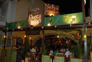 Nellys Irish Bar / Restaurant,
