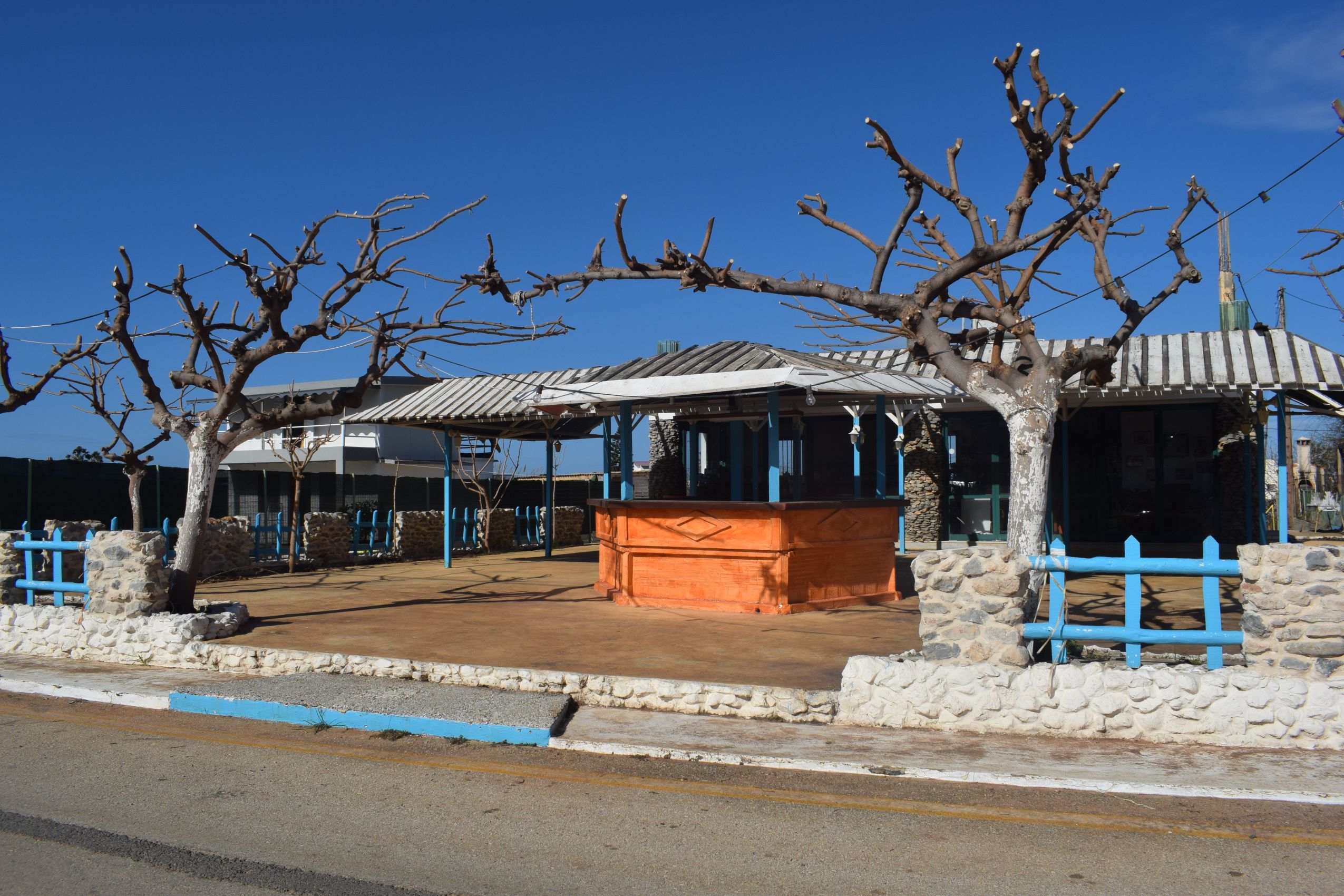 Coastline Taverna ,