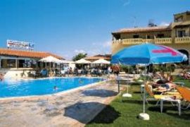 Frixos Hotel & Apartments