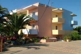 Silversun Studios & Apartments 