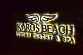 Karos Beach