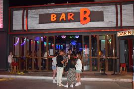 Bar B