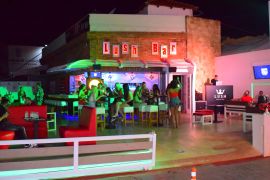 Lush Bar