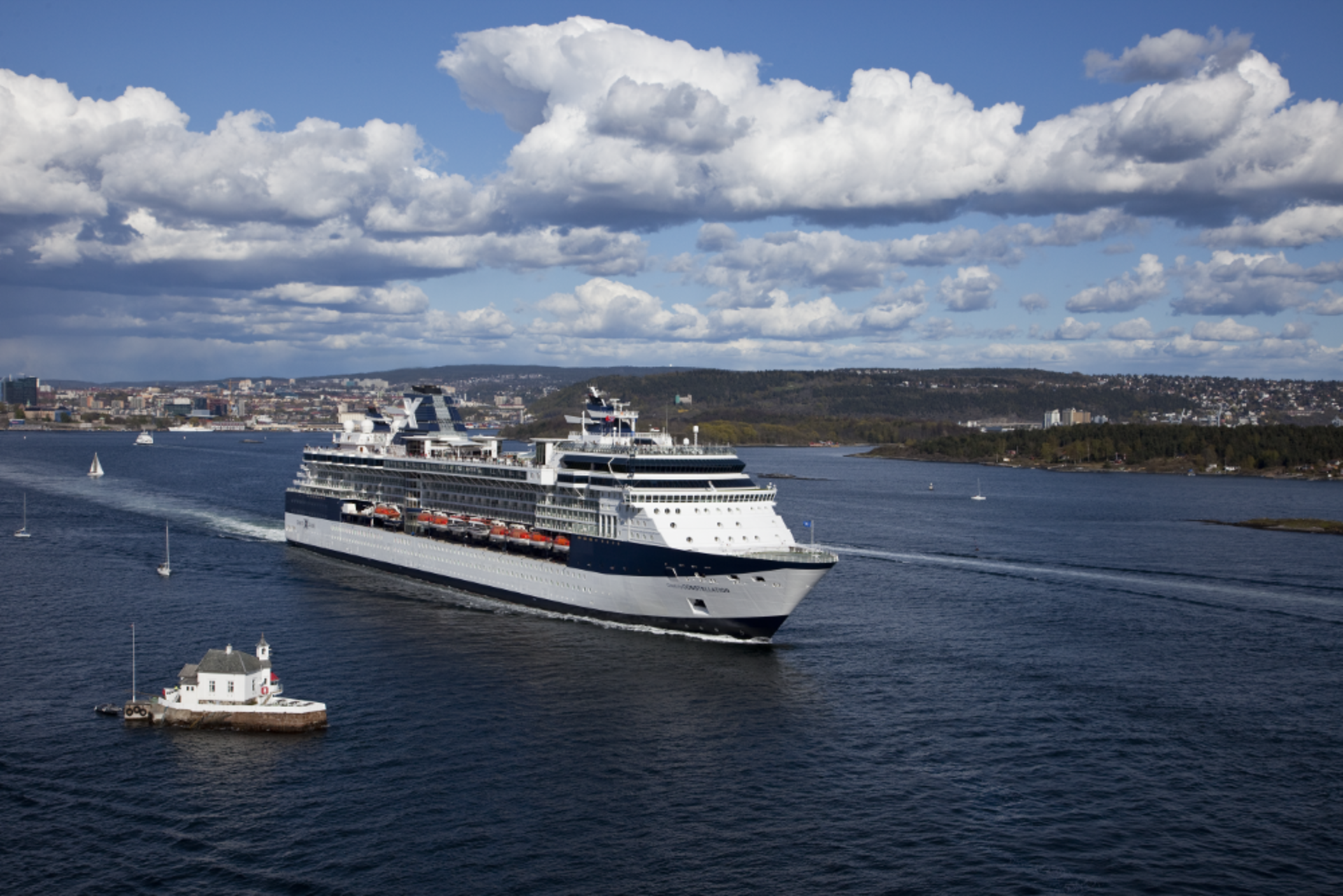 Celebrity_Constellation