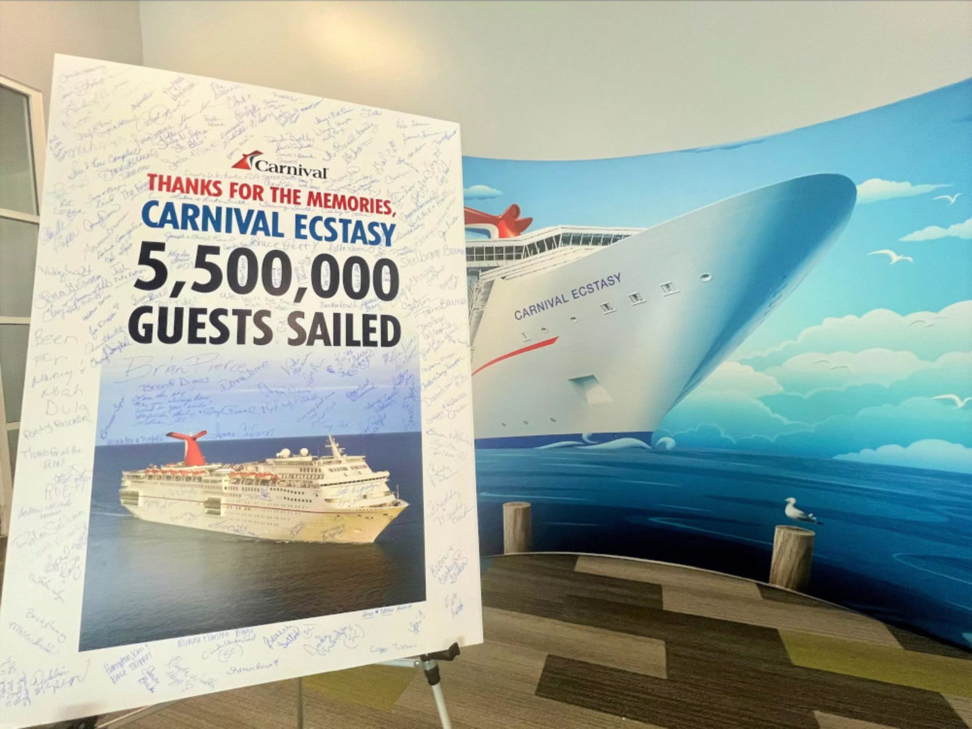 Letzte Reise für Carnival Ecstasy