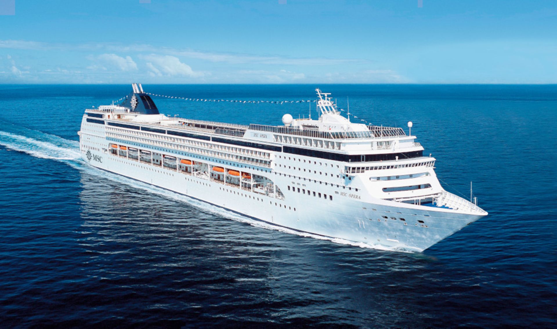 MSC Opera auf See