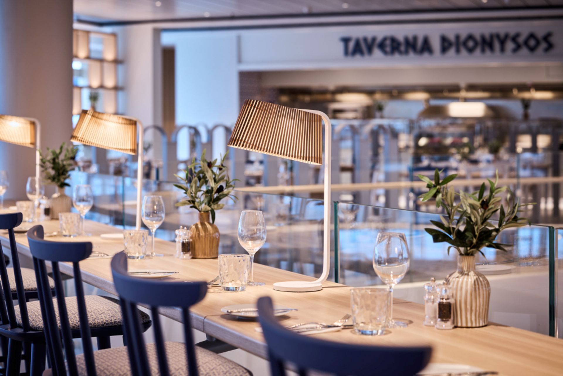 Taverna Dionysos auf der Mein Schiff Relax