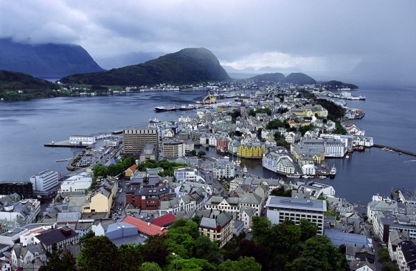 Alesund - Foto: Ralf Gosch - Fotolia