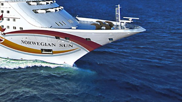 die Norwegian Sun gehört zu den mittelgroßen Schiffen