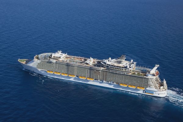 Oasis of the Seas im Mittelmeer