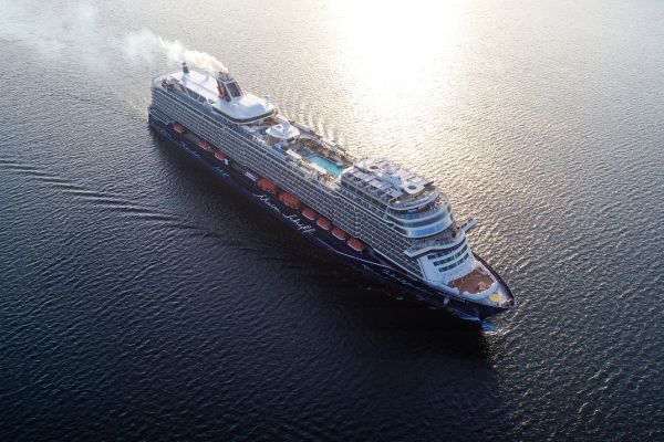 Mein Schiff 2 von TUI Cruises