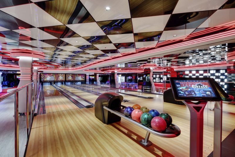 Arcade Games & Bowling