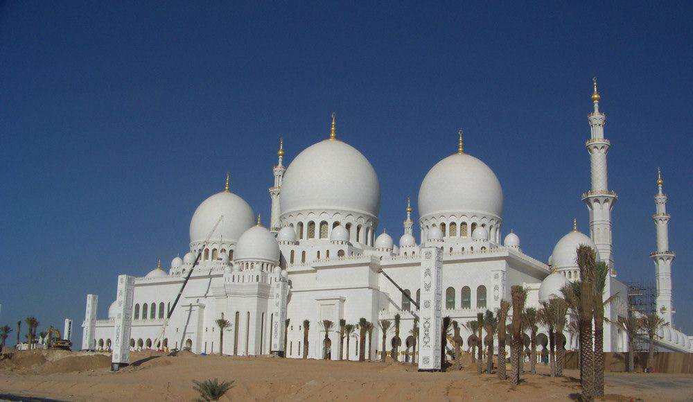 Abu Dhabi ist das größte der Arabischen Emirate