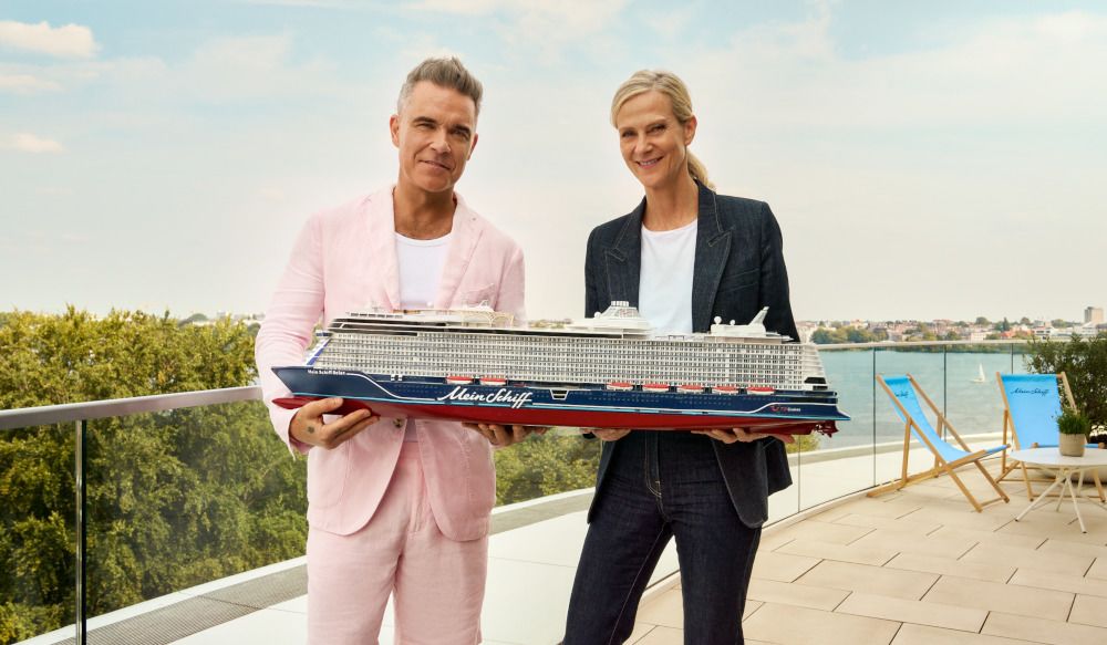 Wybcke Meier freut sich über den neuen Wohlhühl-Botschafter Robbie Williams