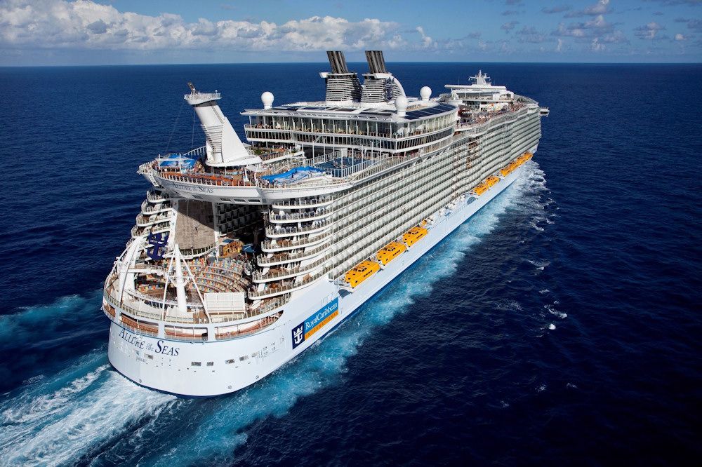 Die Allure of the Seas ist nicht nur auf See ein Star