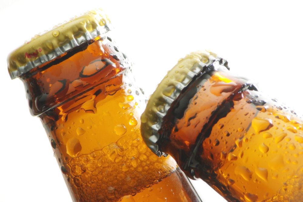 Genießen Sie ein kühles Bier im Irish Pub Erfrischen Sie sich mit einem kühlen Bier