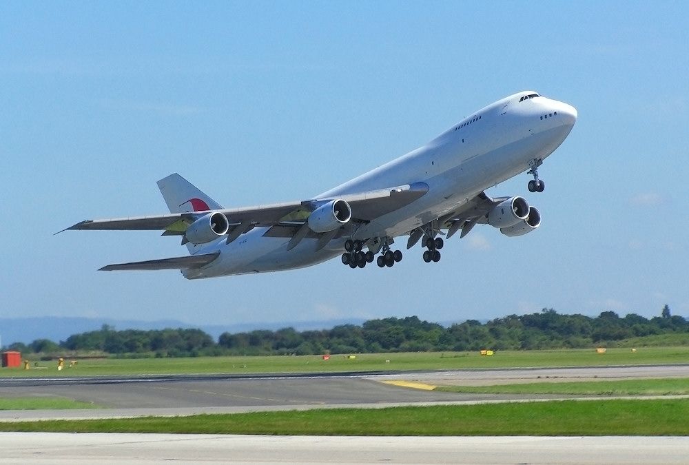 Mit dem Flugzeug zur Kreuzfahrt - oder nicht? Nicht zu jeder Route muss man mit dem Flugzeug anreisen