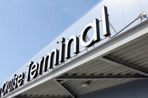 Bis 2019 soll ein neues Terminal in Kiel gebaut werden.