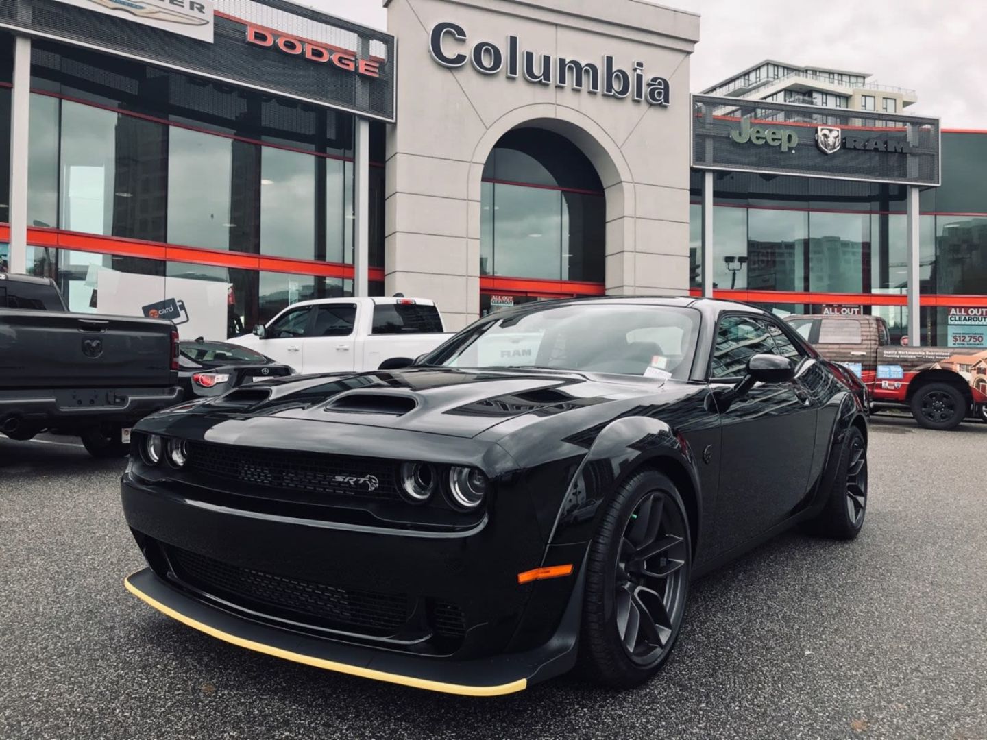 Dodge challenger redeye отличия