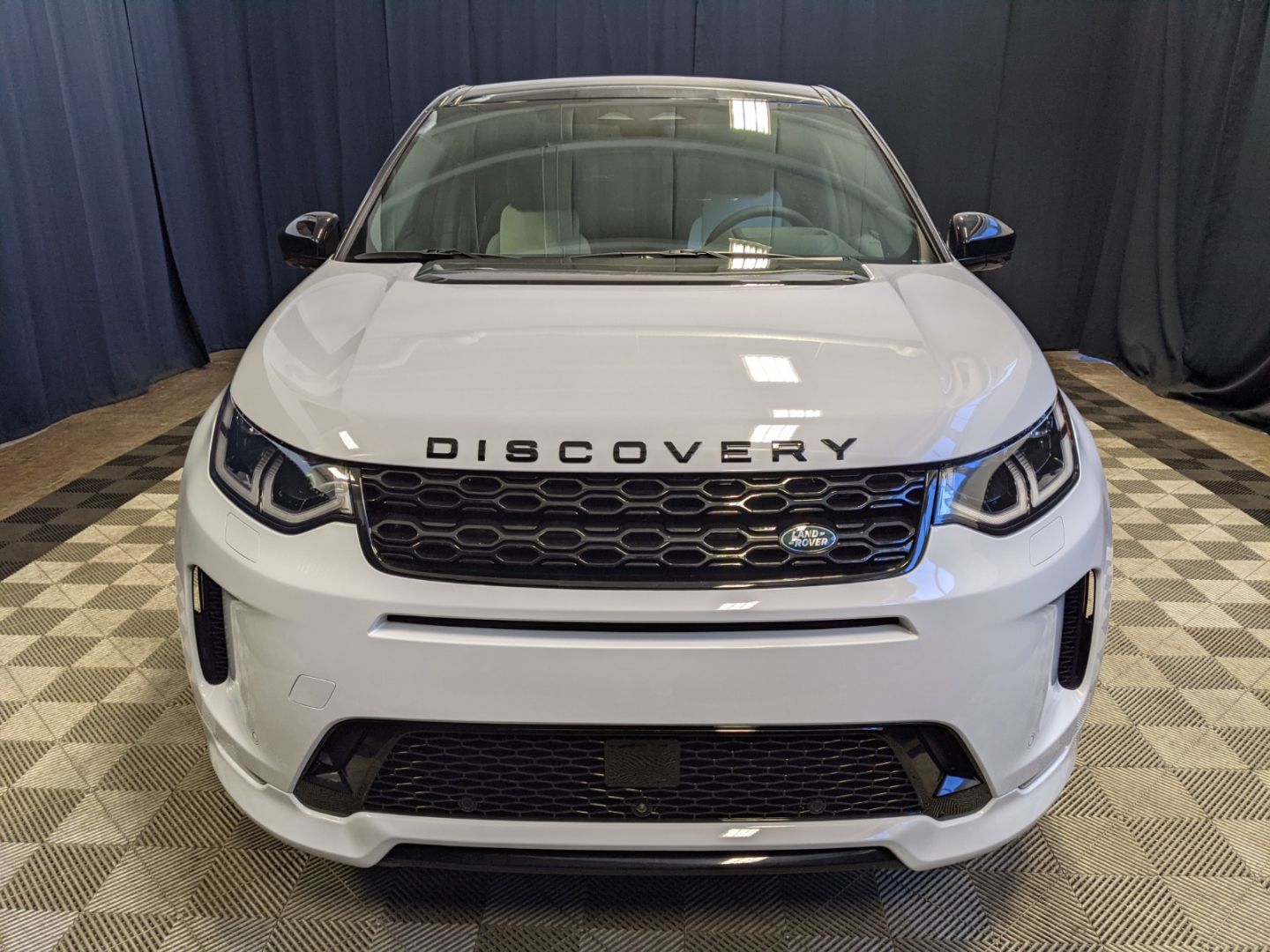 New 2021 Land Rover Discovery Sport RDynamic HSE L217027