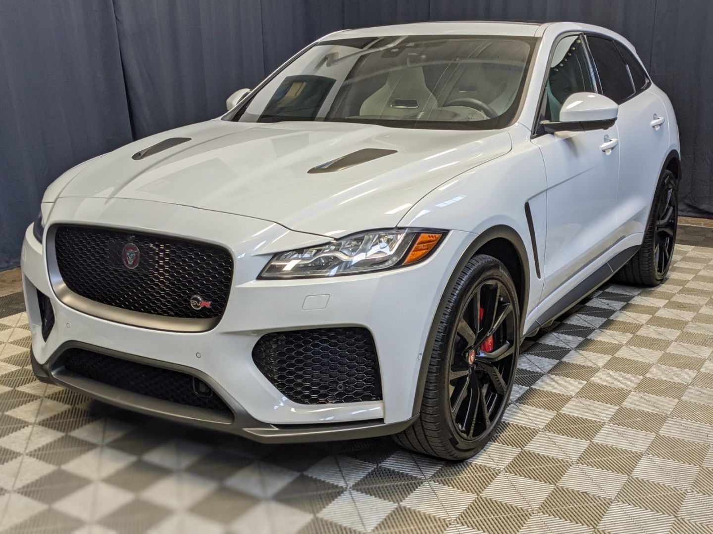 Used Jaguar F Pace Svr Pl2134 Calgary Alberta Go Auto