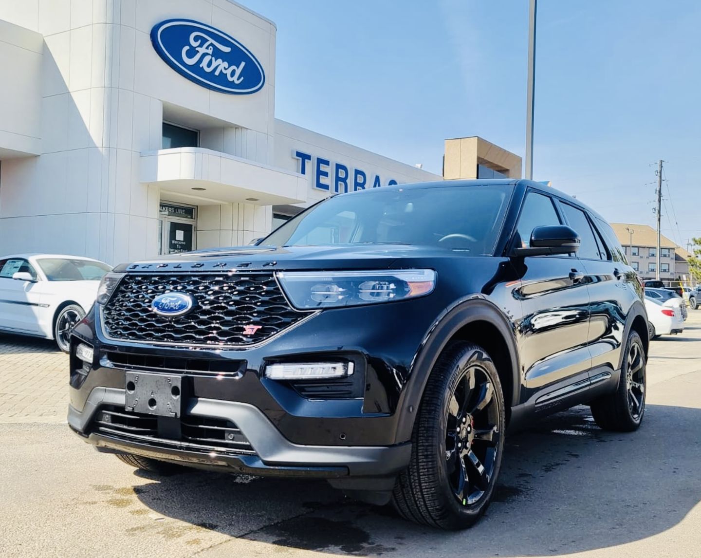 New 2021 Ford Explorer St 21xp9047 Burlington Ontario Go Auto