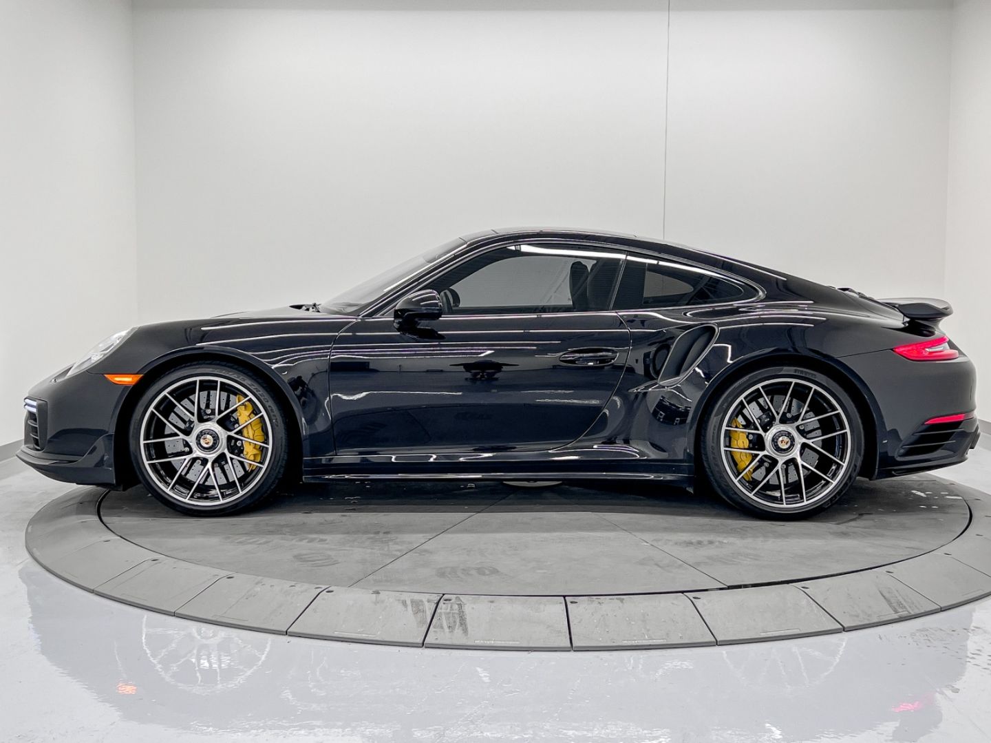 Used 2017 Porsche 911 Turbo S PC5574 Edmonton Alberta Go Auto