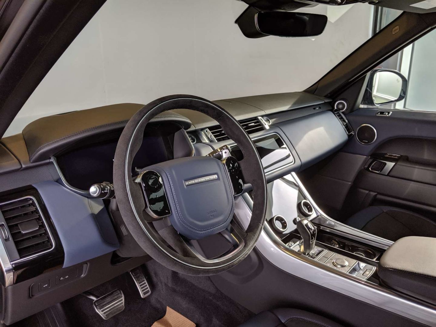 How Many Seats Do Range Rovers Have Elcho Table