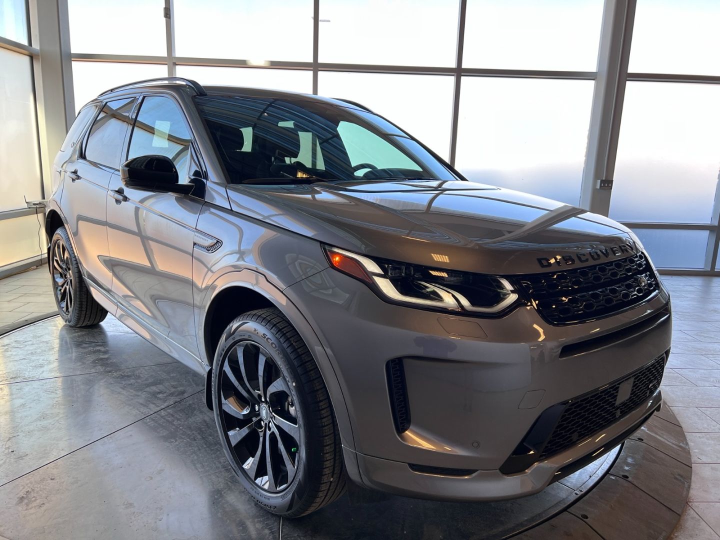New 2022 Land Rover Discovery Sport RDynamic SE L222794 Edmonton Alberta Go Auto