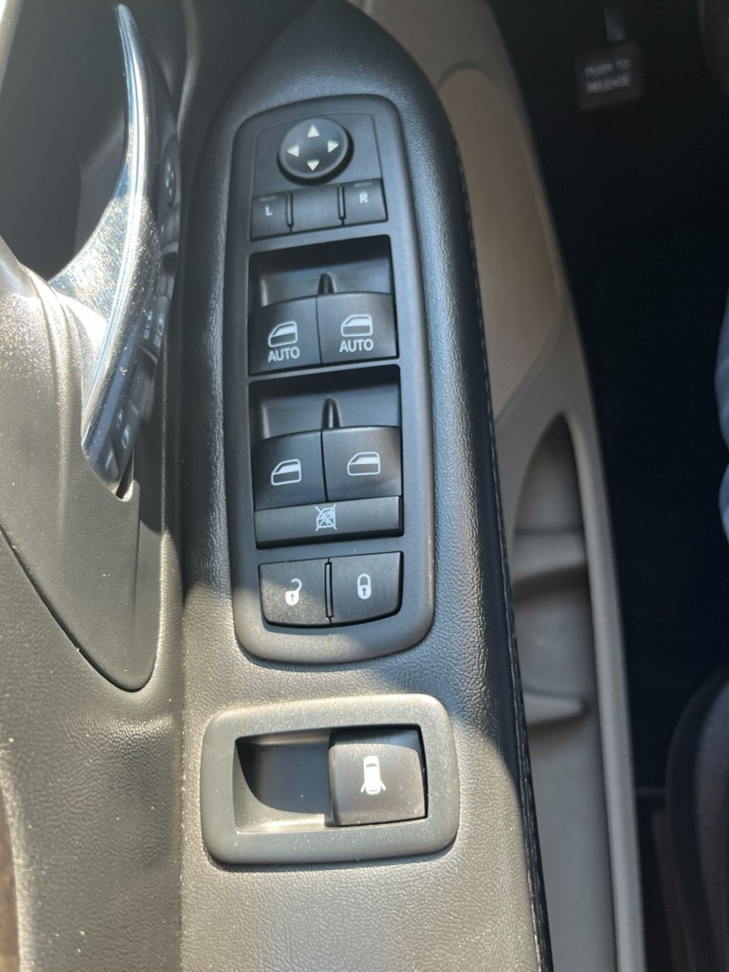 Used 2017 Dodge Grand Caravan Crew Plus PT11247 Edmonton Alberta Go