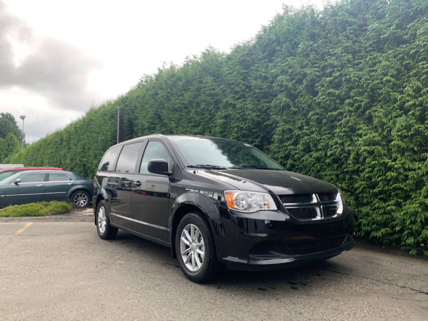 dodge grand caravan passenger van