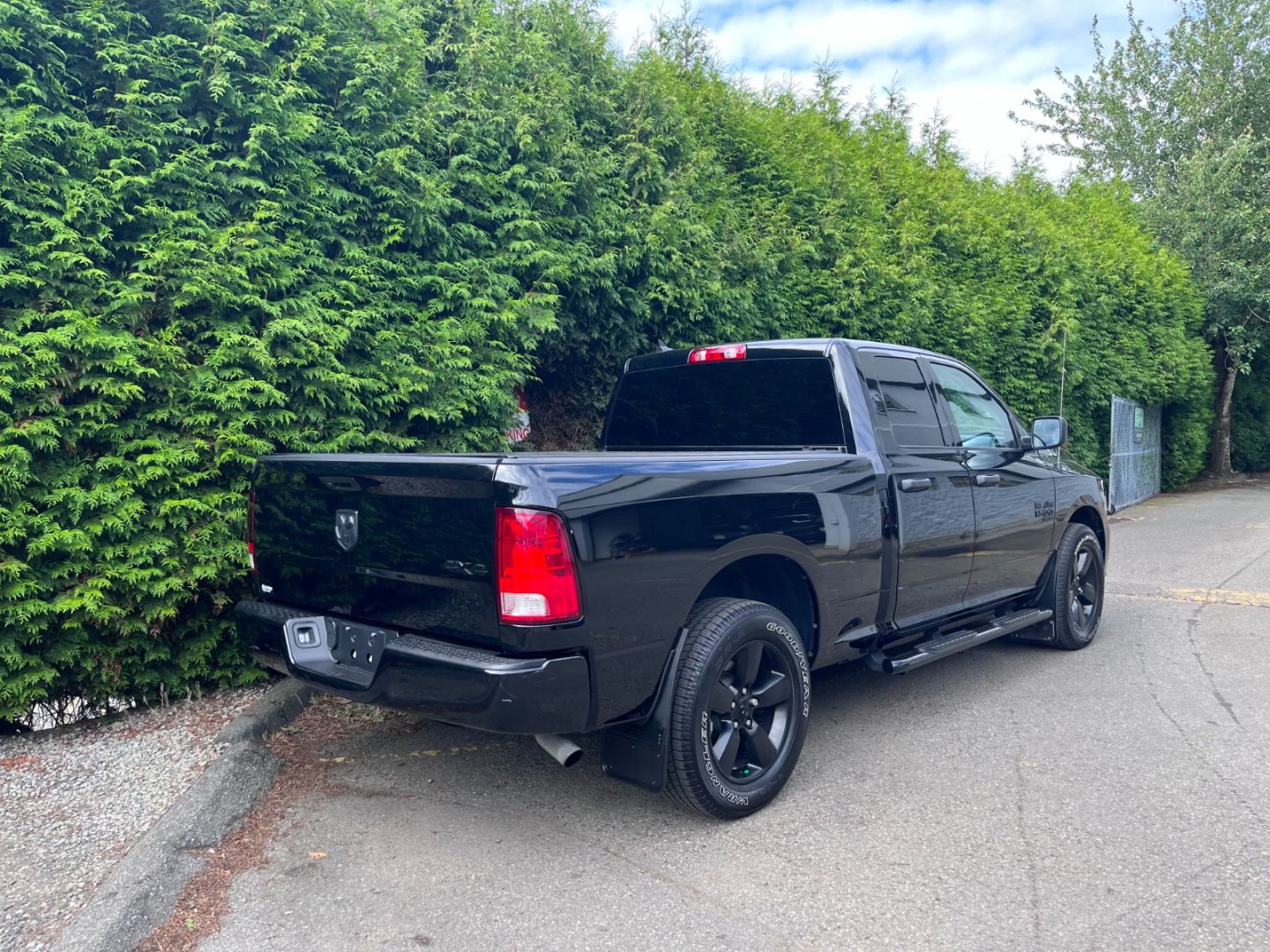 Used 21 Ram 1500 Classic Express 22rm6622a Surrey British Columbia Go Auto