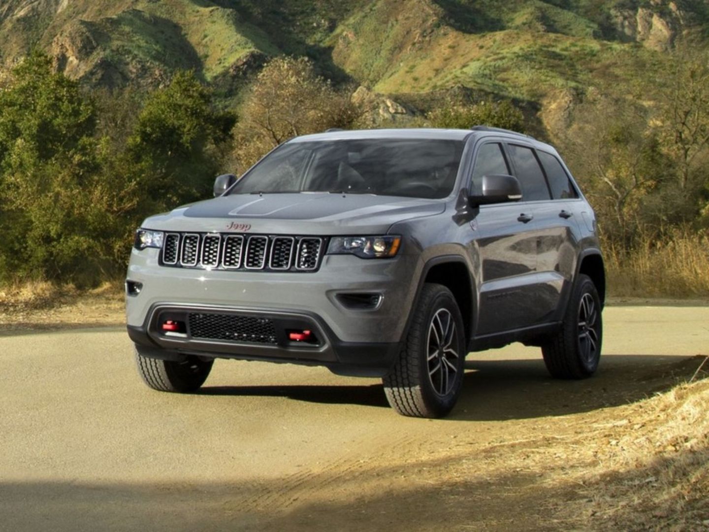 Jeep compass отличие от grand cherokee