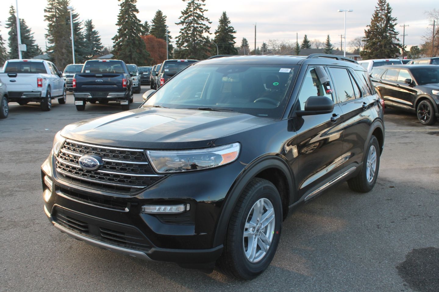 New 2021 Ford Explorer XLT 21EX34403 | Edmonton Alberta ...