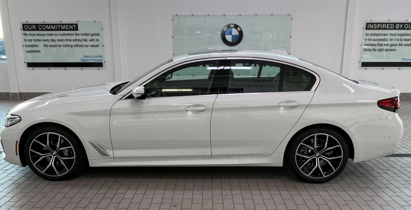 New 2022 BMW 5 Series 540i xDrive 225S6622 | Edmonton Alberta | Go Auto