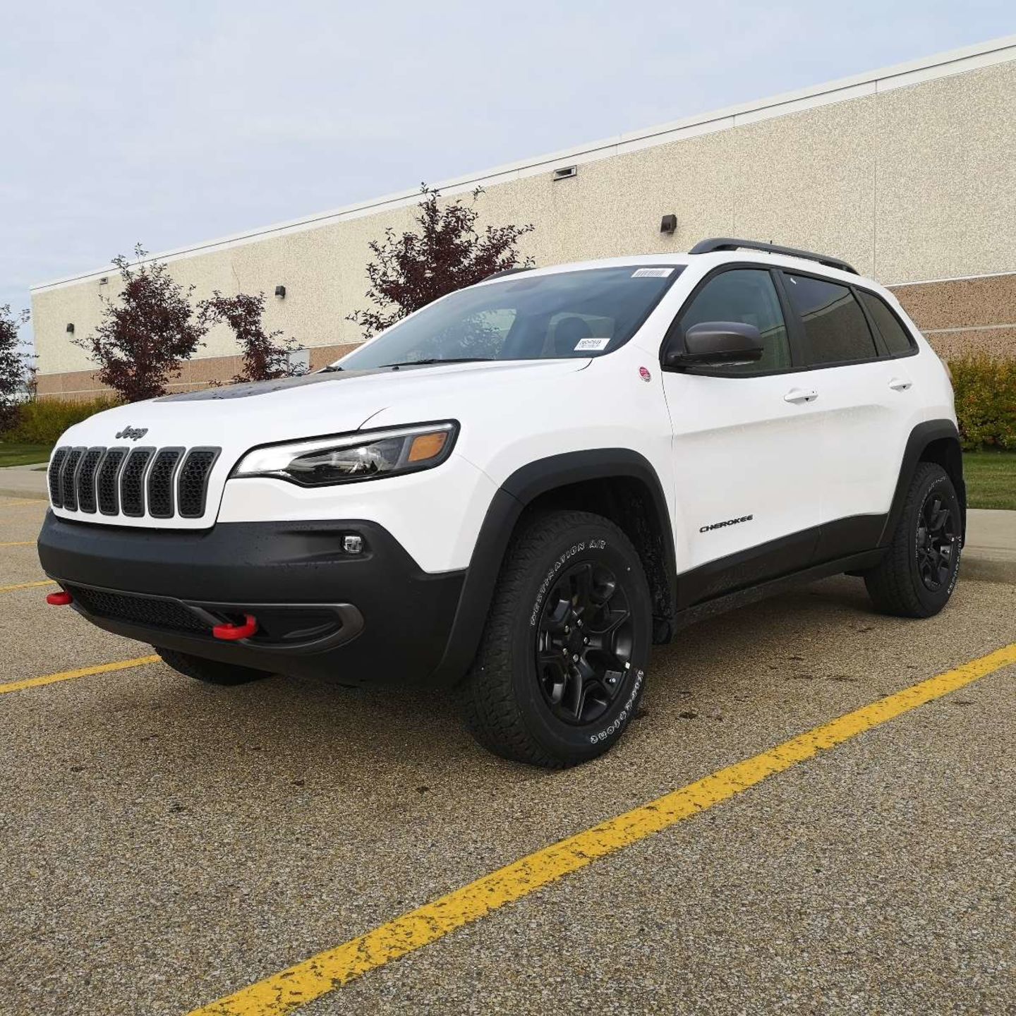 2016 Jeep Cherokee Trailhawk Tire Size