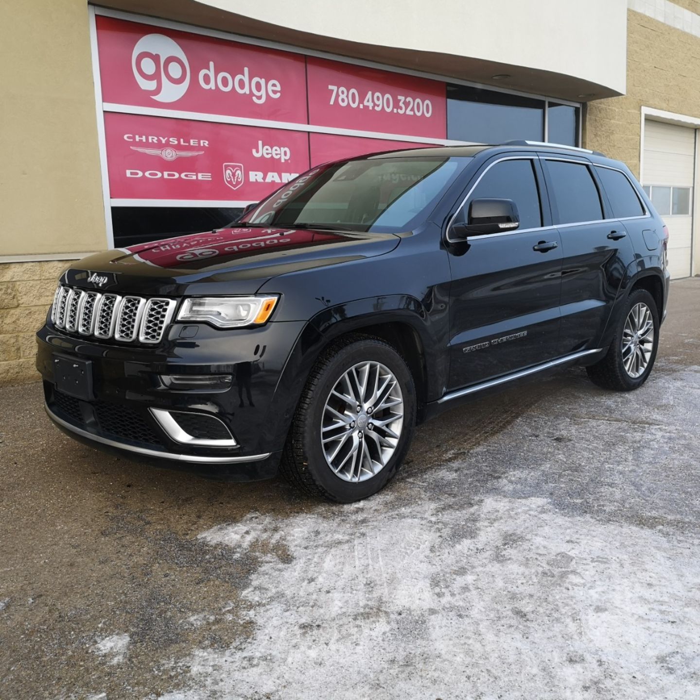 Used 18 Jeep Grand Cherokee Summit Pwu1366 Edmonton Alberta Go Auto